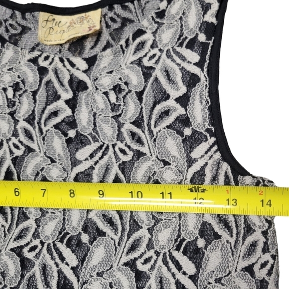 Free People Sheer Lined Floral Mini Dress.  Excellent Condition Pre-owned $108 - Picture 13 of 16